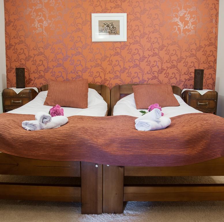 Pod Wzgorzem Bed & Breakfast Frombork Exterior photo